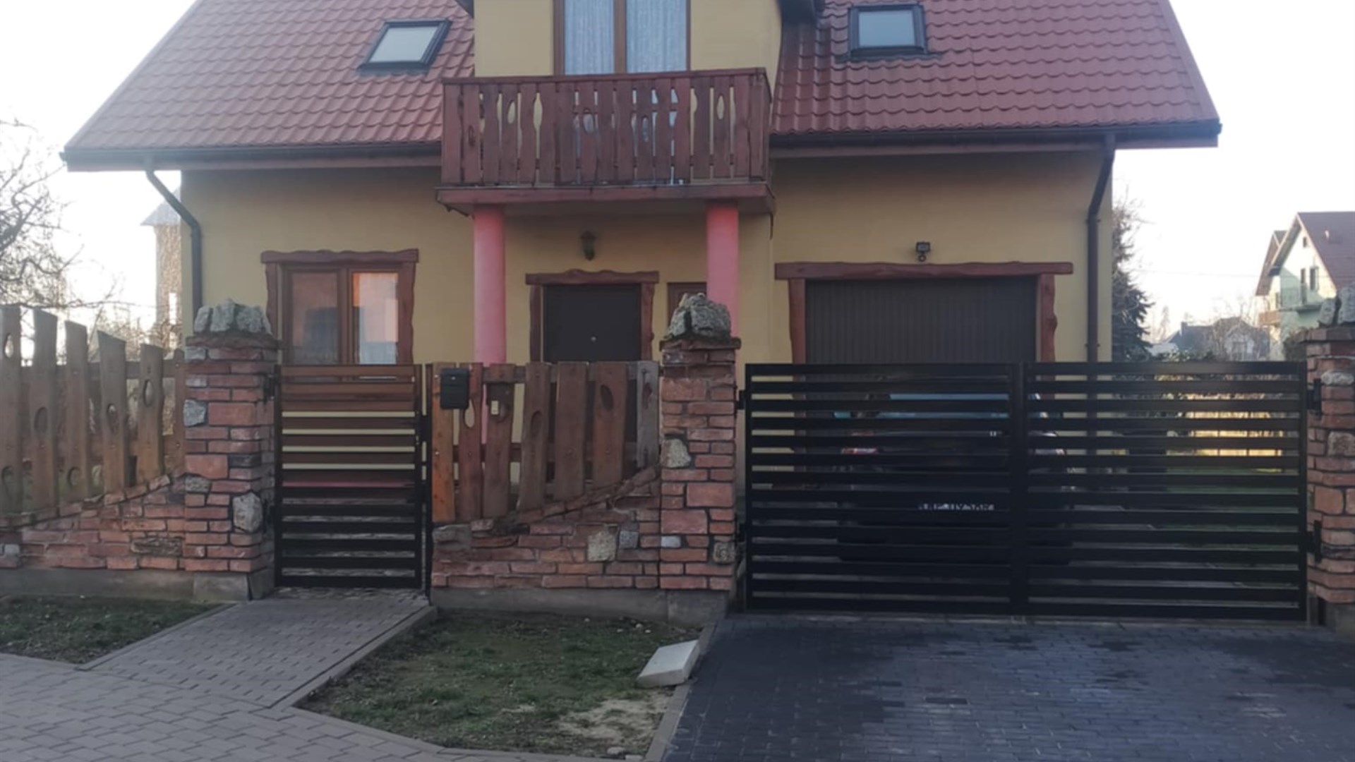 Dom na sprzedaż