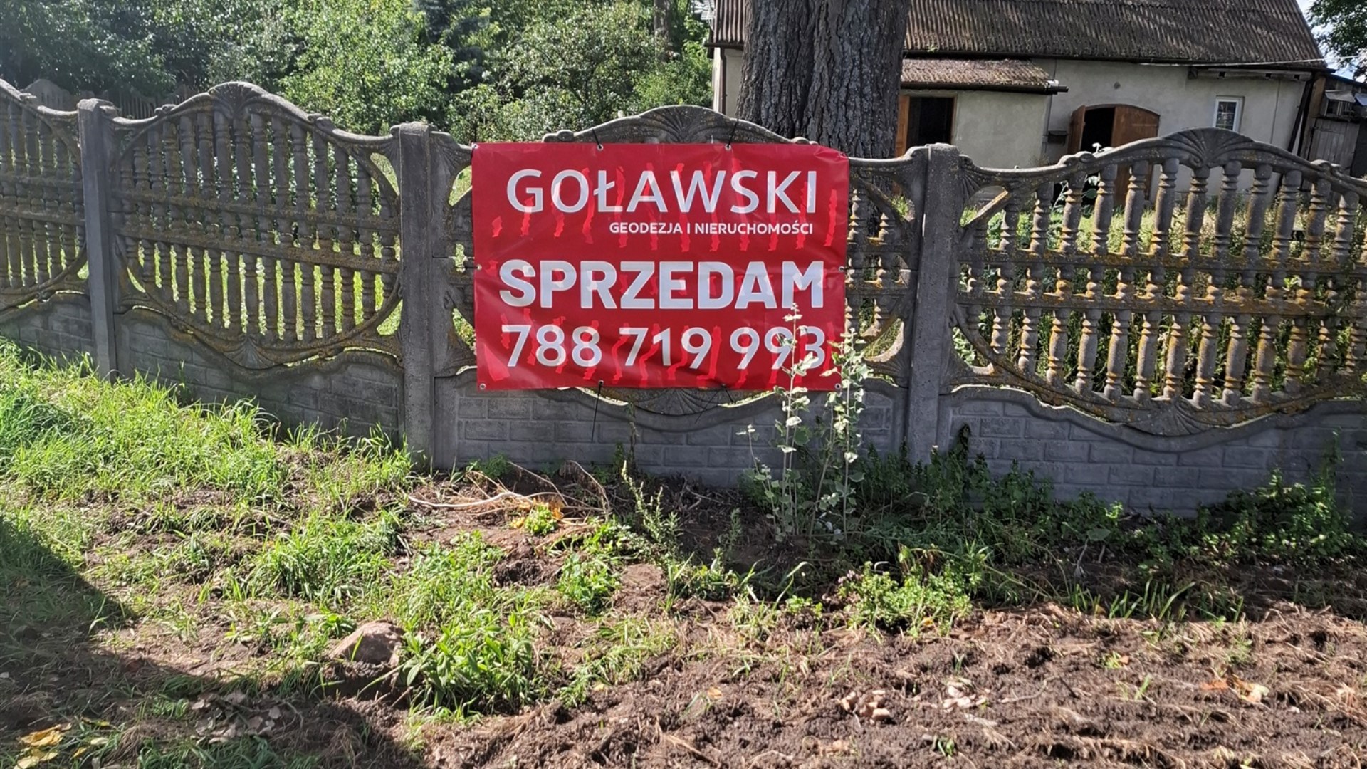 Działka na sprzedaż
